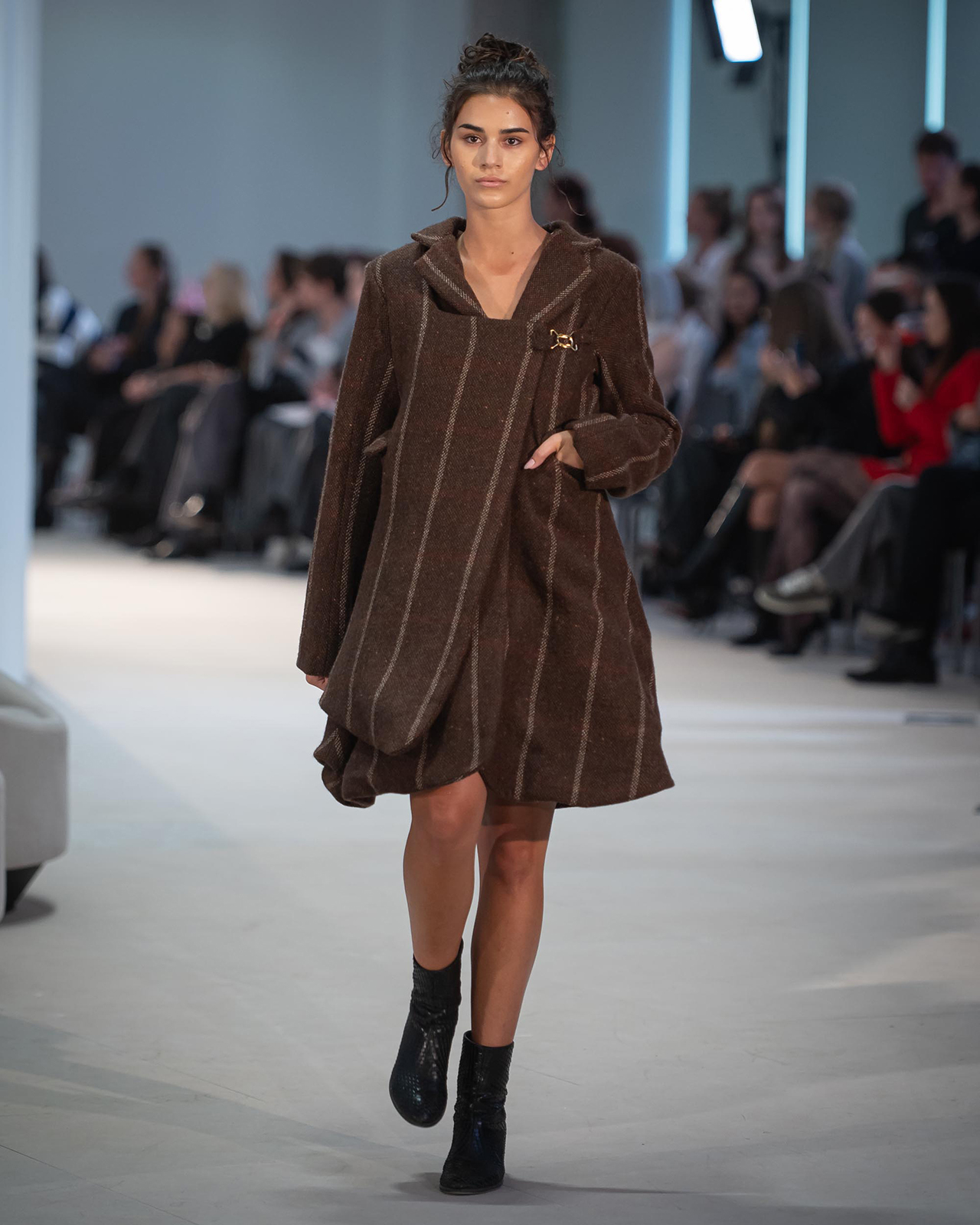 Myus Monte Rosa Coat, italian wool, color burgundy yellow