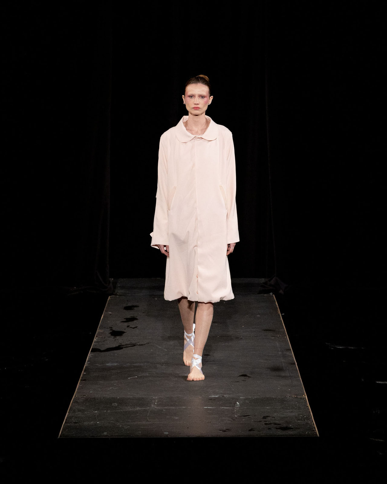 Myus Gabardine Trench Coat, look 13, front view