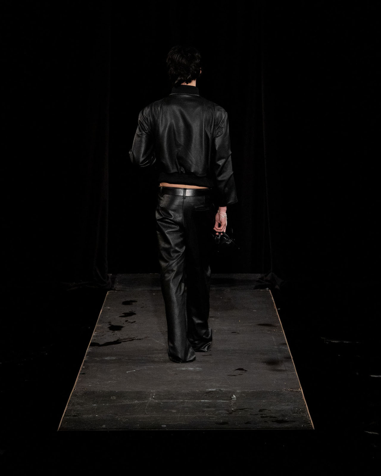 Myus Leather Bomber, look 8, rear view