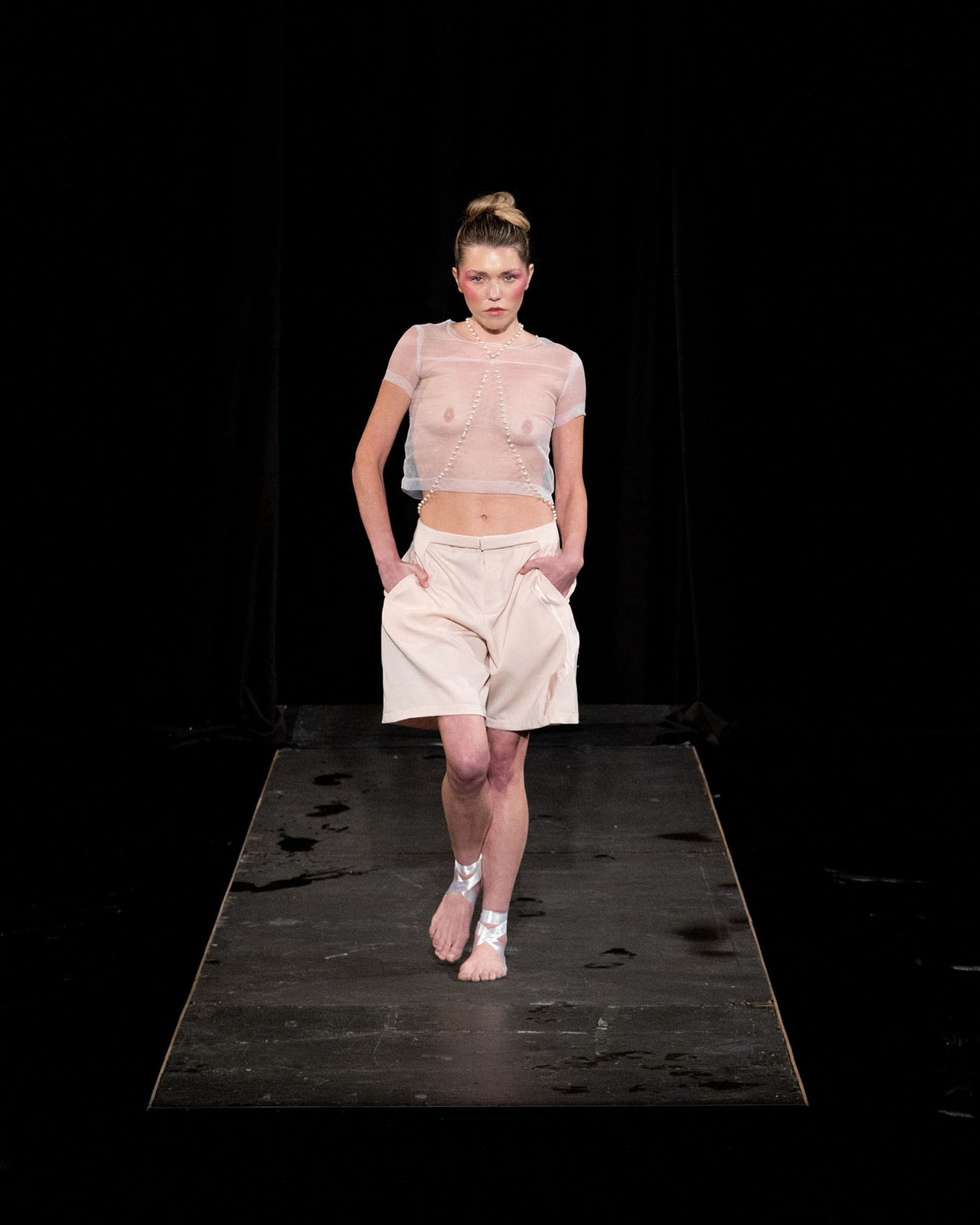 Myus Trousers Short, look 3, front view
